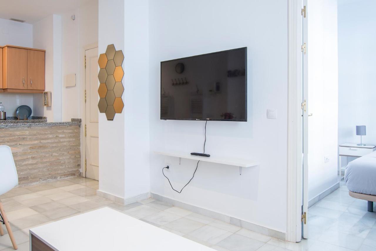 Riverside Triana Apartment Sevilla Dış mekan fotoğraf